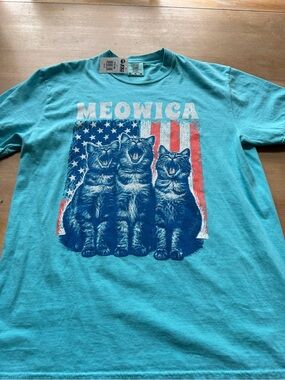 Comfort Colors Teal "Meowica" Cat Graphic Tee